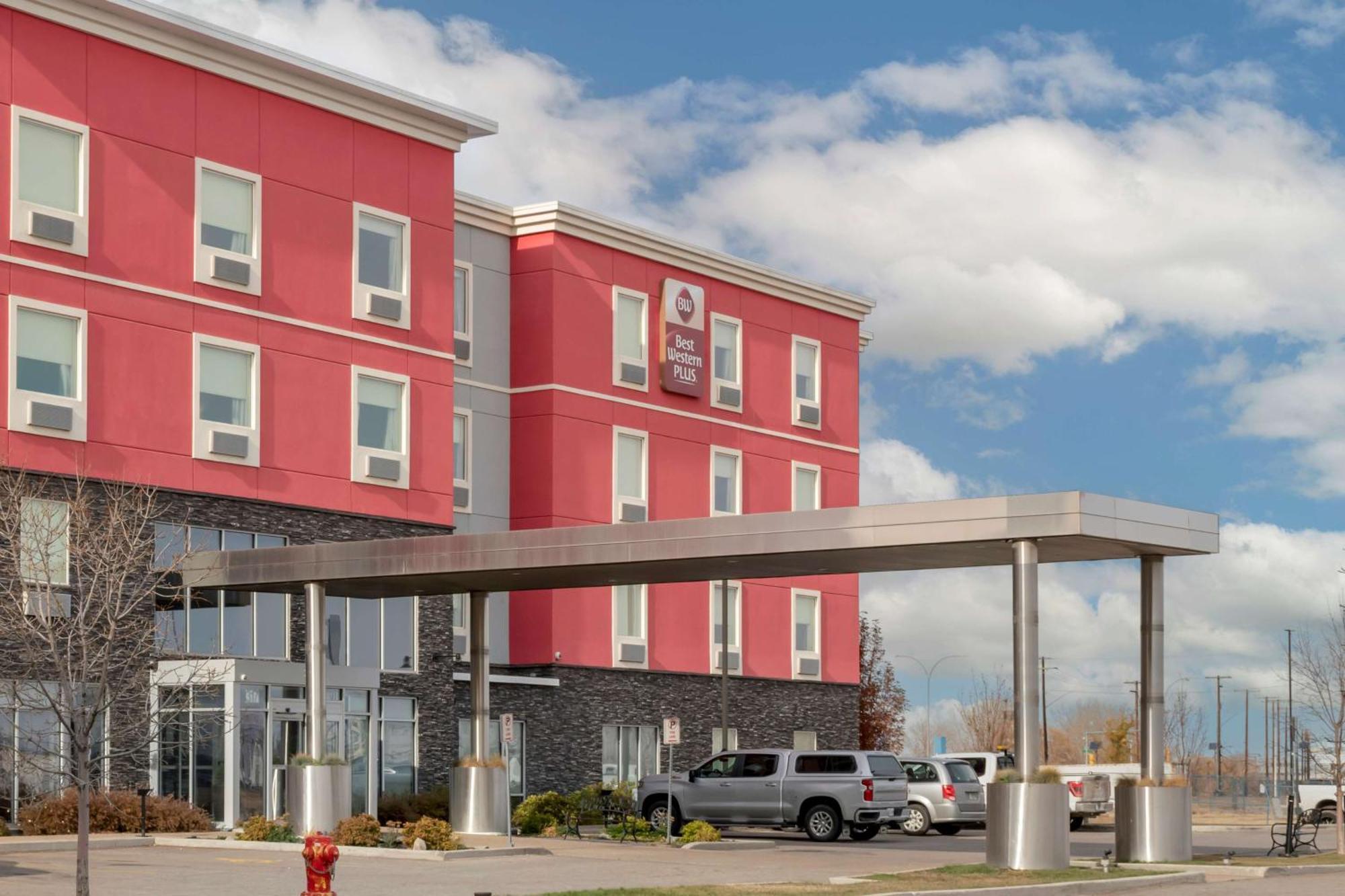 Best Western Plus Airport Inn & Suites Saskatoon Zewnętrze zdjęcie