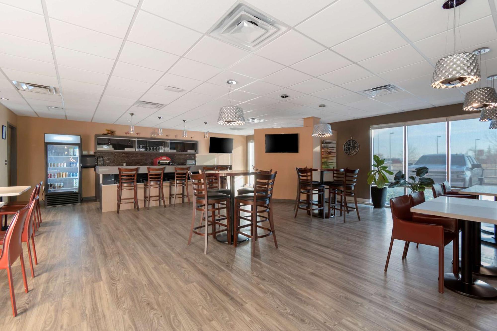 Best Western Plus Airport Inn & Suites Saskatoon Zewnętrze zdjęcie