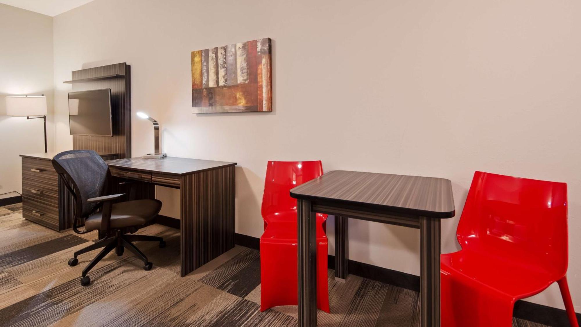 Best Western Plus Airport Inn & Suites Saskatoon Zewnętrze zdjęcie