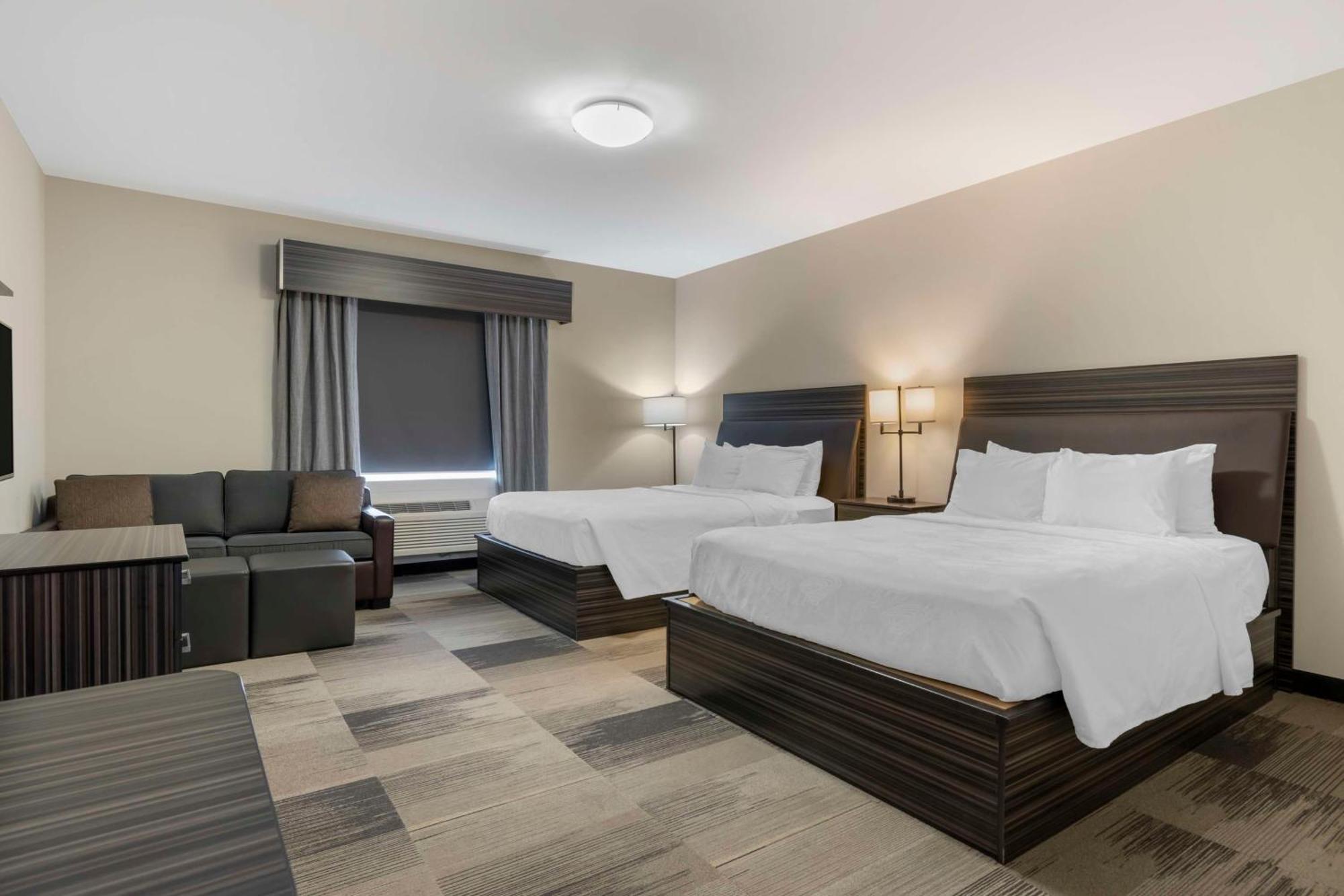 Best Western Plus Airport Inn & Suites Saskatoon Zewnętrze zdjęcie