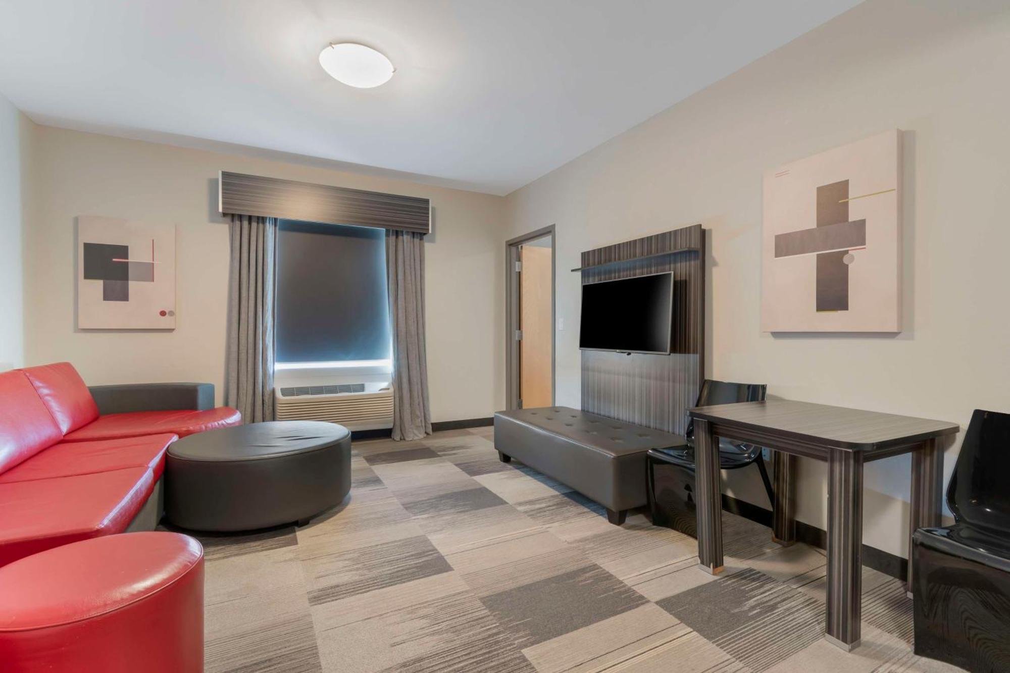 Best Western Plus Airport Inn & Suites Saskatoon Zewnętrze zdjęcie